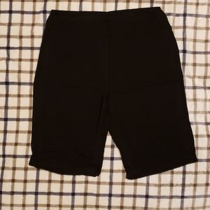 SOFT SURROUNDINGS WOMENS BLACK SHORTS